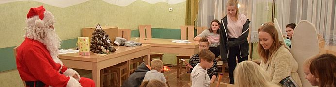 Spotkanie mikołajkowe w Domu Dziecka w Wolicy